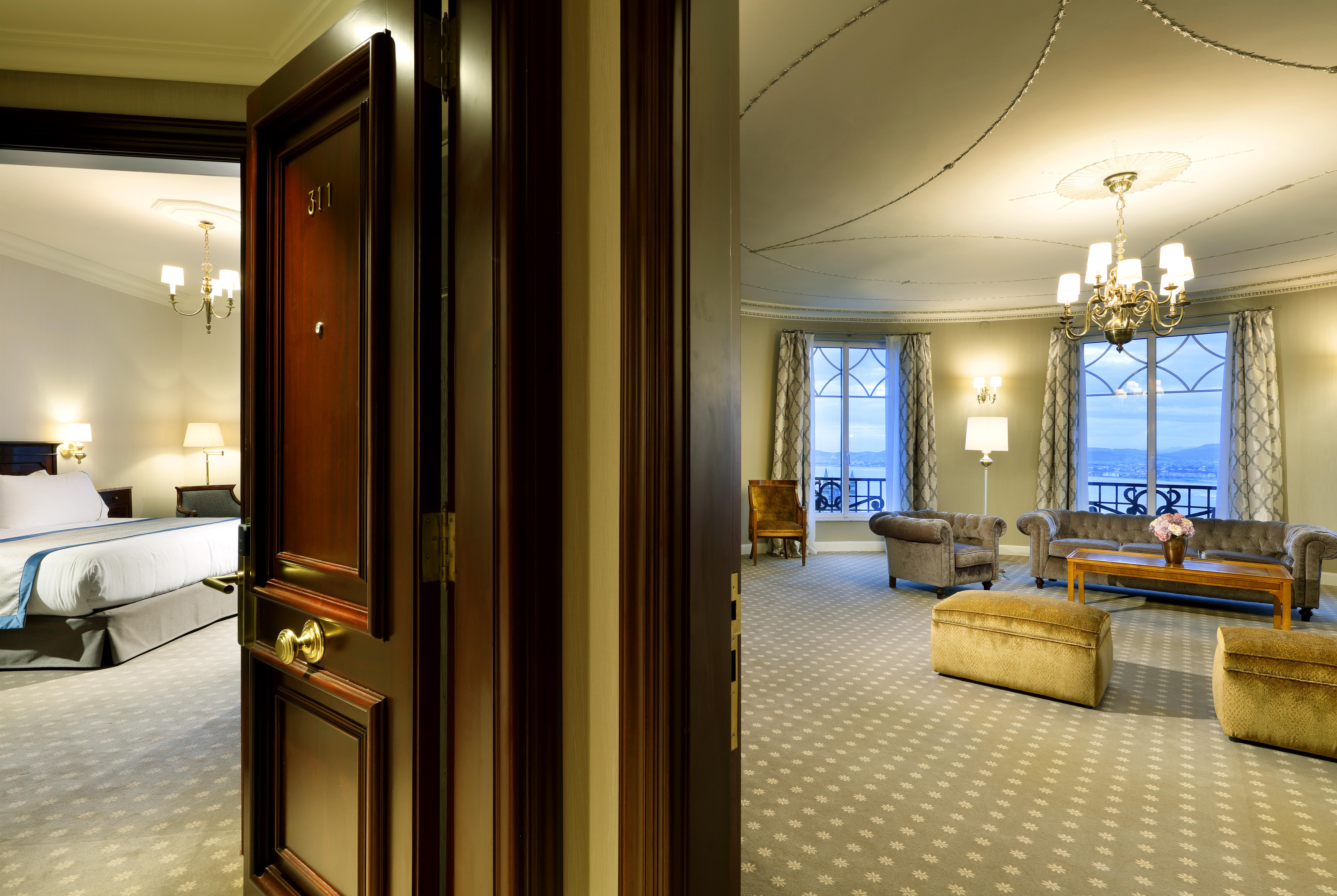 Eurostars Hotel Real Santander Zewnętrze zdjęcie A suite at the InterContinental Paris Le Grand